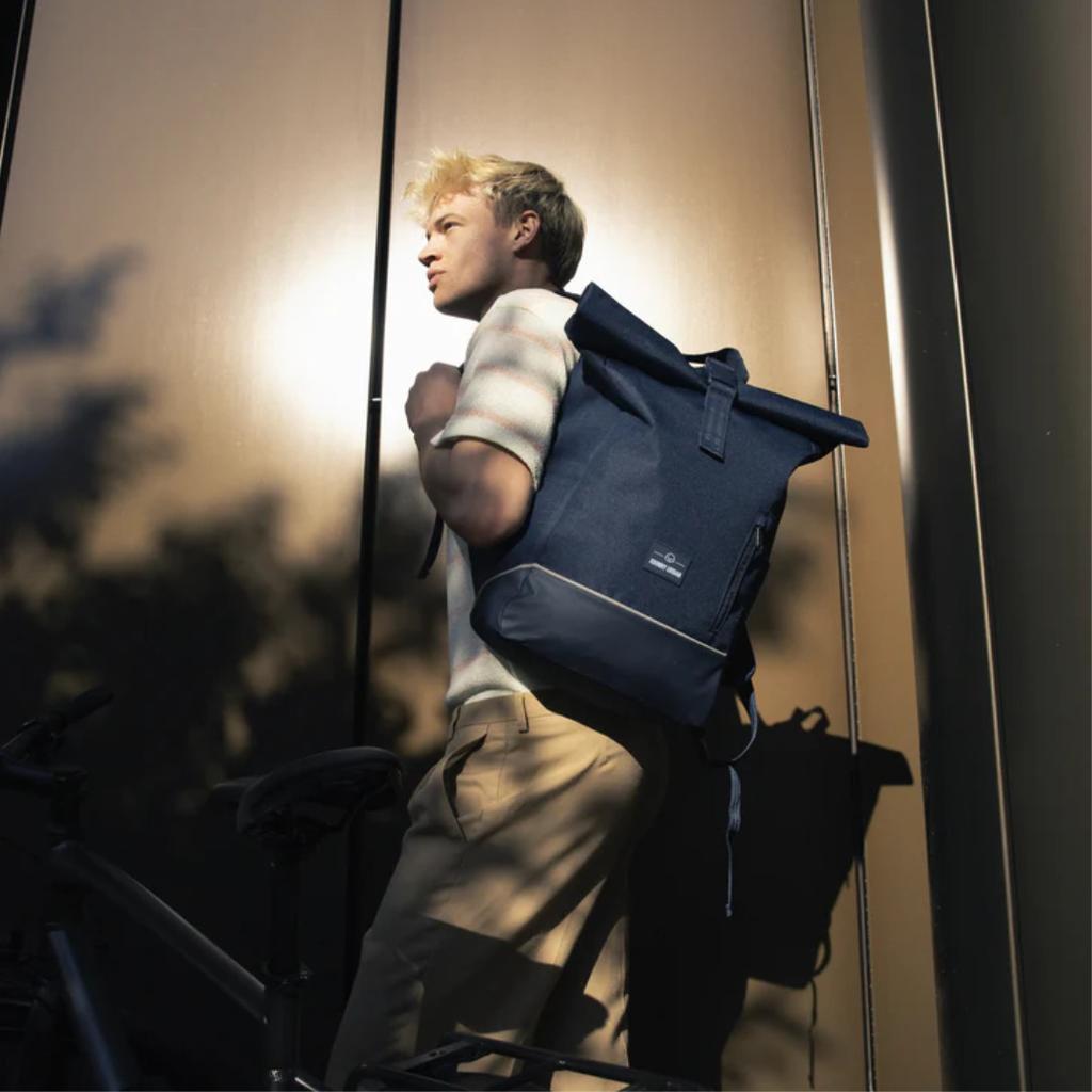 JOHNNY URBAN Fahrradrucksack ROBIN MEDIUM BIKE dunkelblau