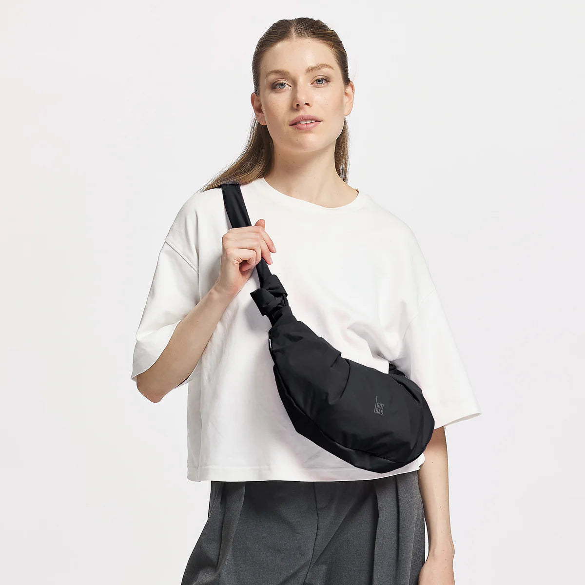 GOT BAG Tasche PLEAT MOON BAG SMALL black