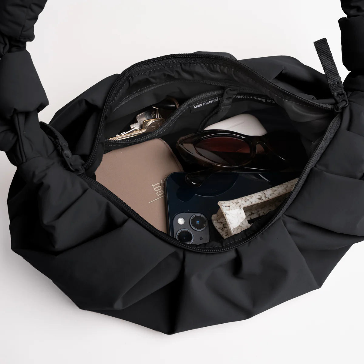 GOT BAG Tasche PLEAT MOON BAG SMALL black
