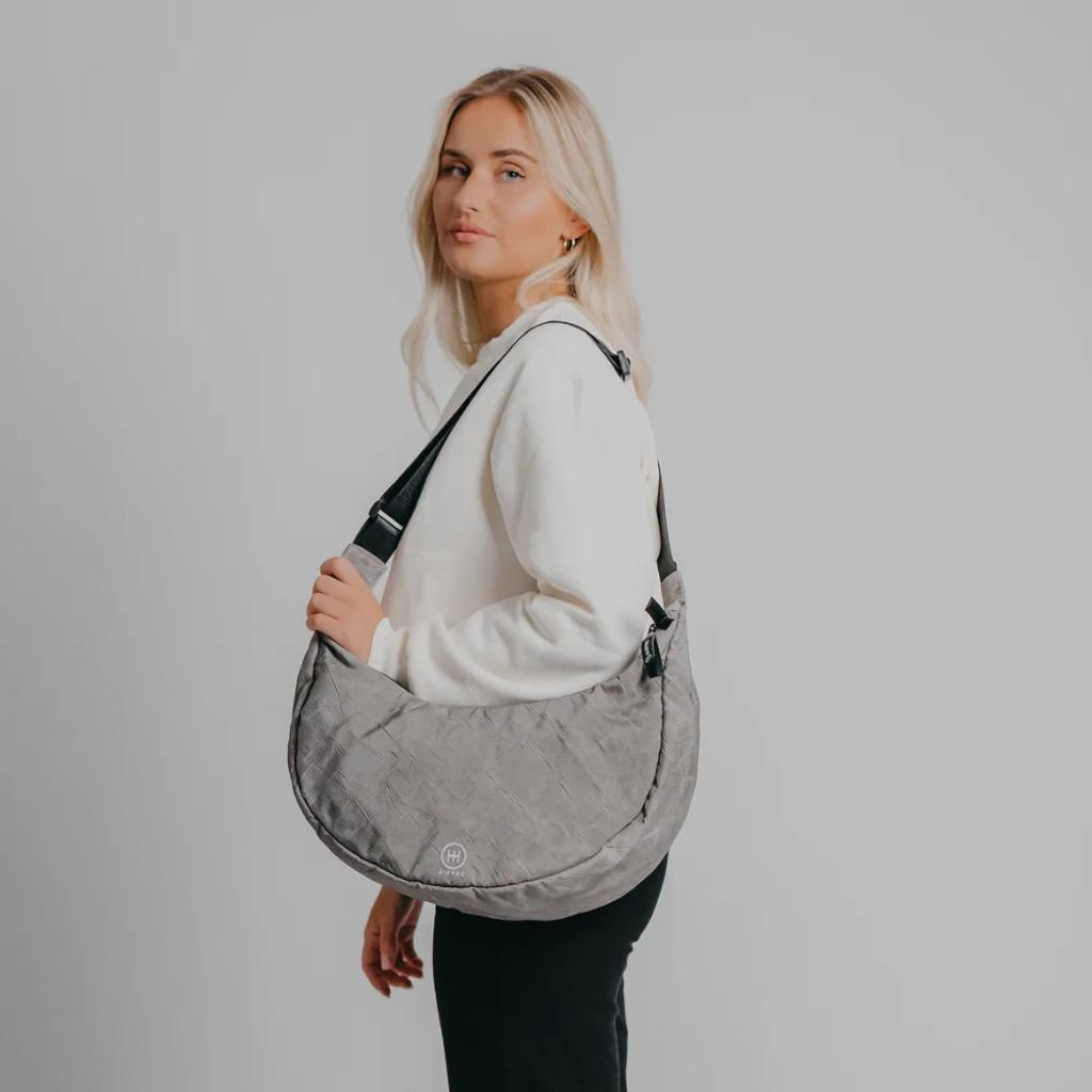 AIRPAQ Tasche Moonbaq grau