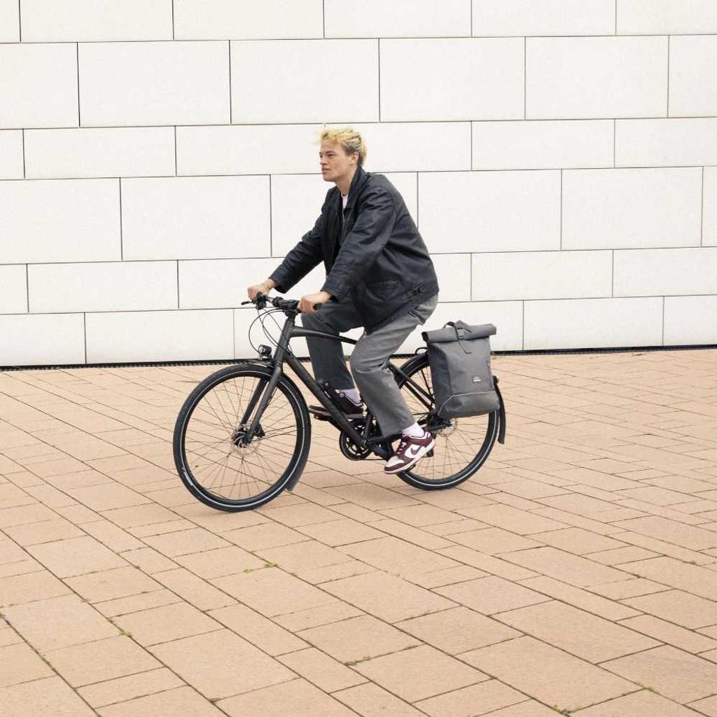 JOHNNY URBAN Fahrradrucksack ROBIN MEDIUM BIKE dunkelgrau