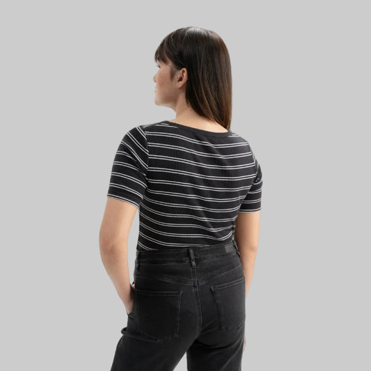 MELA Ripp T-Shirt JASLEEN