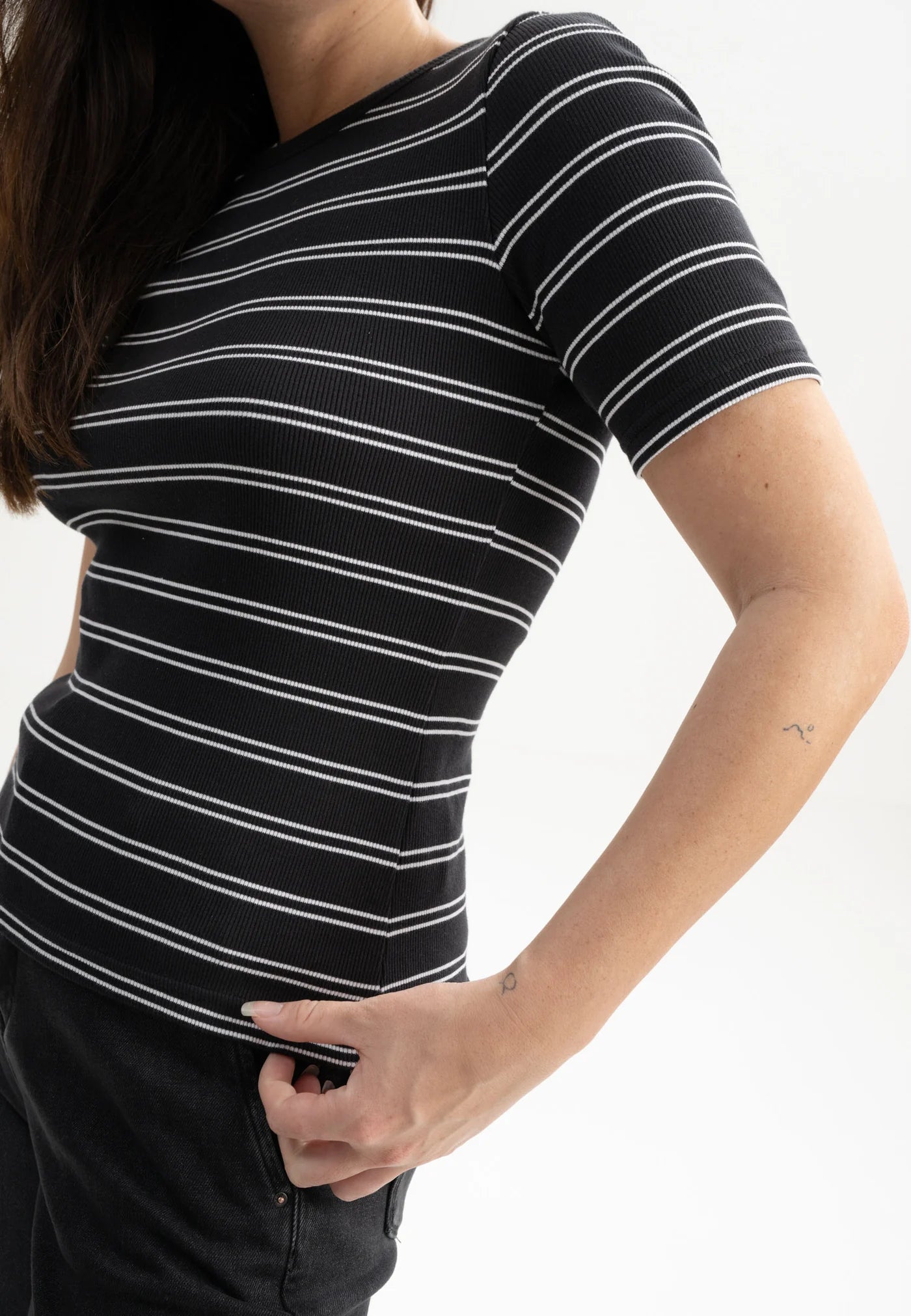MELA Ripp T-Shirt JASLEEN