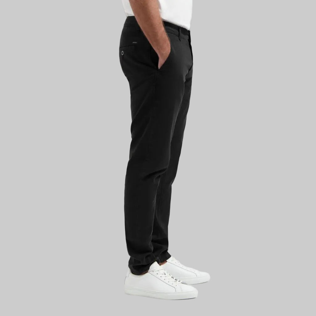 KUYICHI Chino DEXTER black
