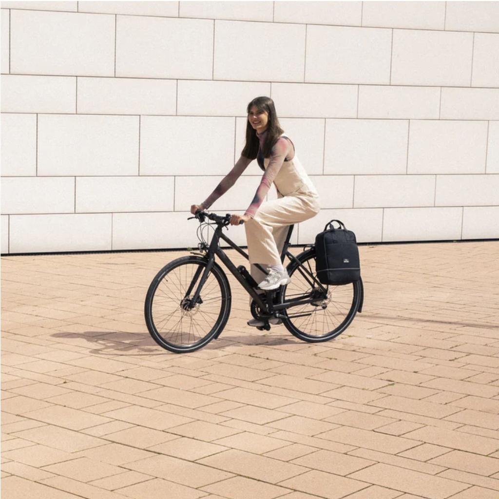 JOHNNY URBAN Rucksack JONA MEDIUM BIKE schwarz